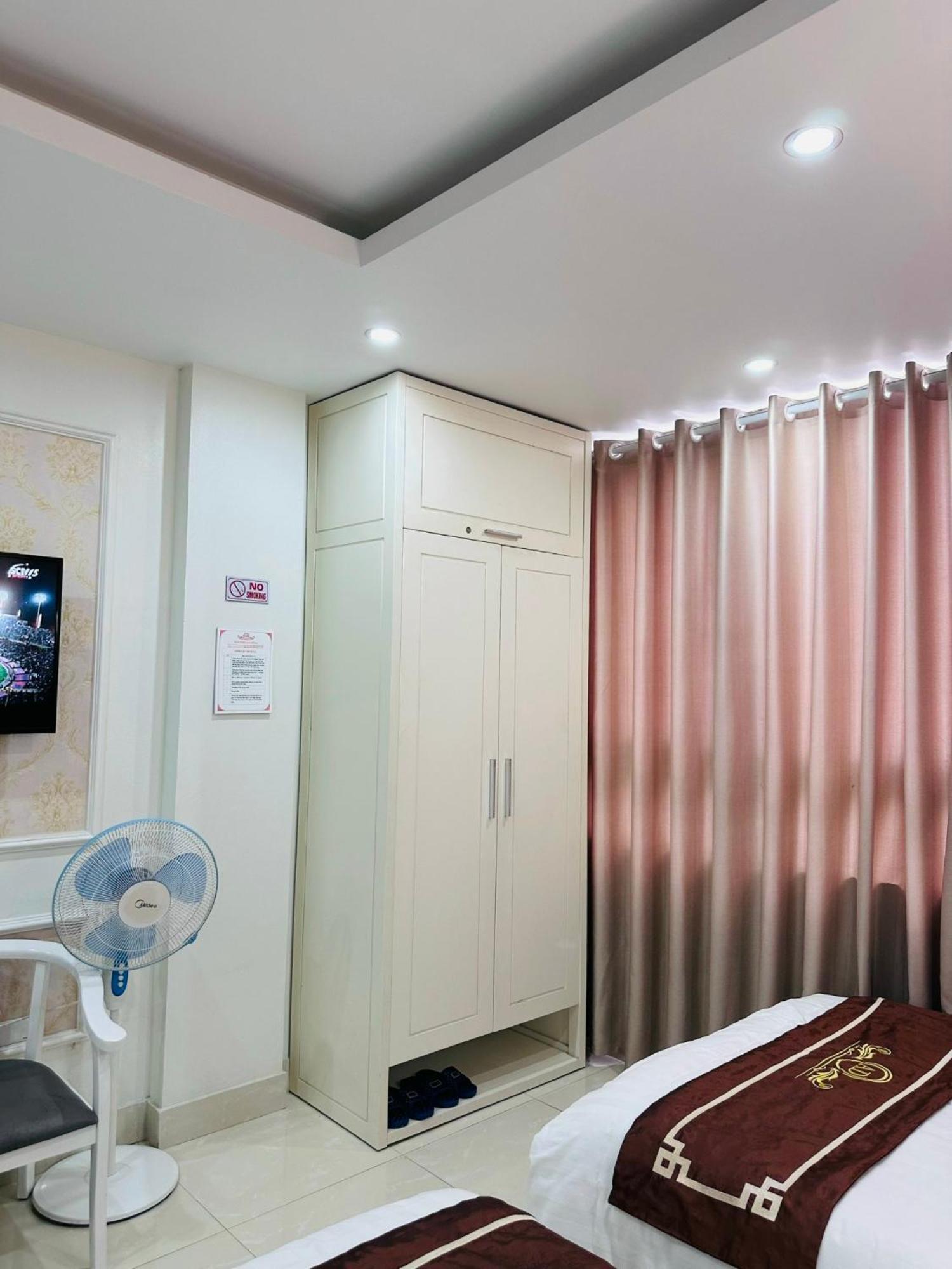 Nha Nghi Anh Dung Bed & Breakfast Ha Long Bagian luar foto