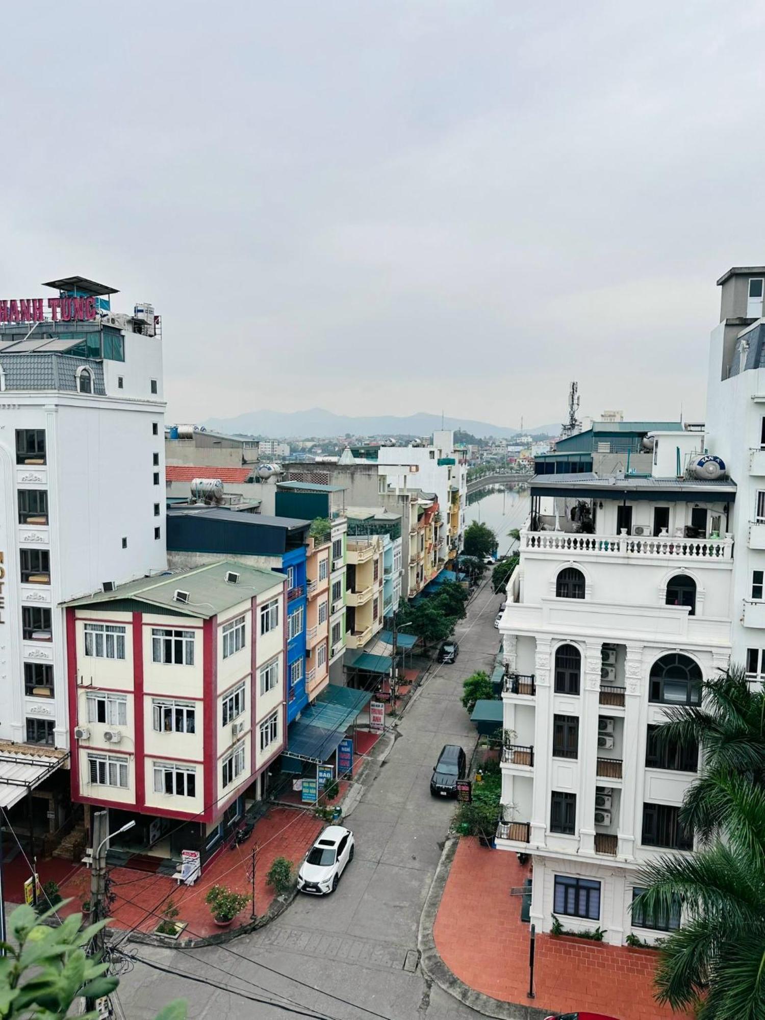 Nha Nghi Anh Dung Bed & Breakfast Ha Long Bagian luar foto